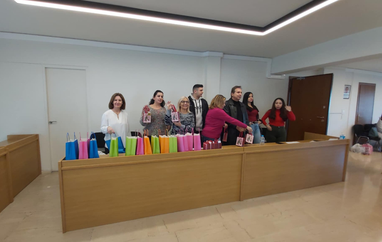 Δωρεάν πρόσβαση στα χριστουγεννιάτικα παιχνίδια για τα παιδιά ευάλωτων οικογενειών