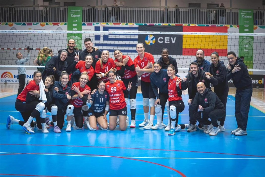 Συνεχίζεται το σπουδαίο ταξίδι για τον Πανιώνιο, προκρίθηκε στα προημιτελικά του Challenge Cup!