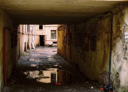 Επώνυμη καταγγελία για την κατάντια της Νέας Σμύρνης
