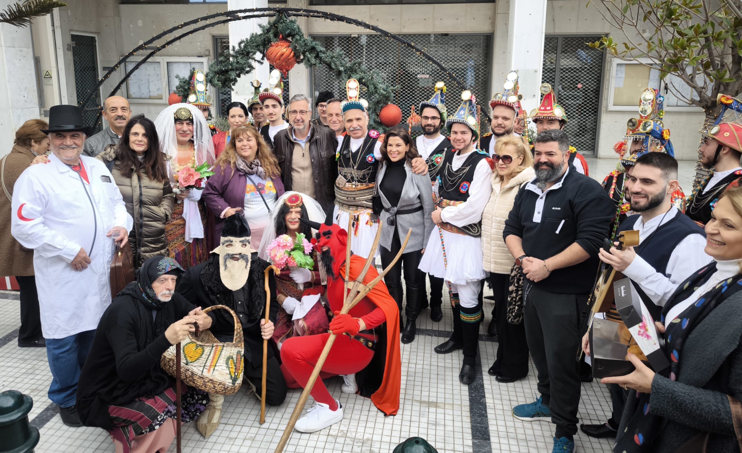 Αναβίωση του εθίμου των Μωμόγερων από την Ένωση Ποντίων
